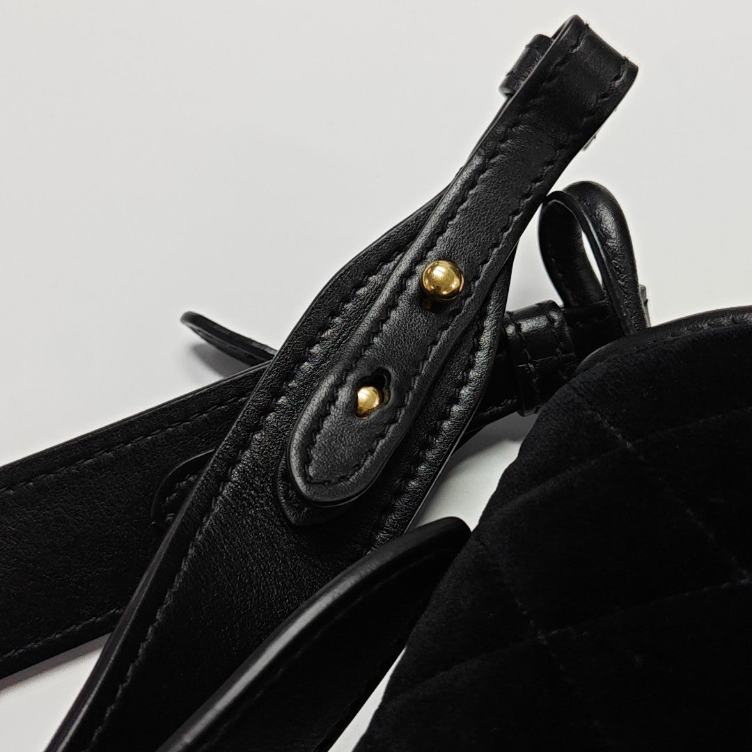 Belt Bag Quilted Velvet Black