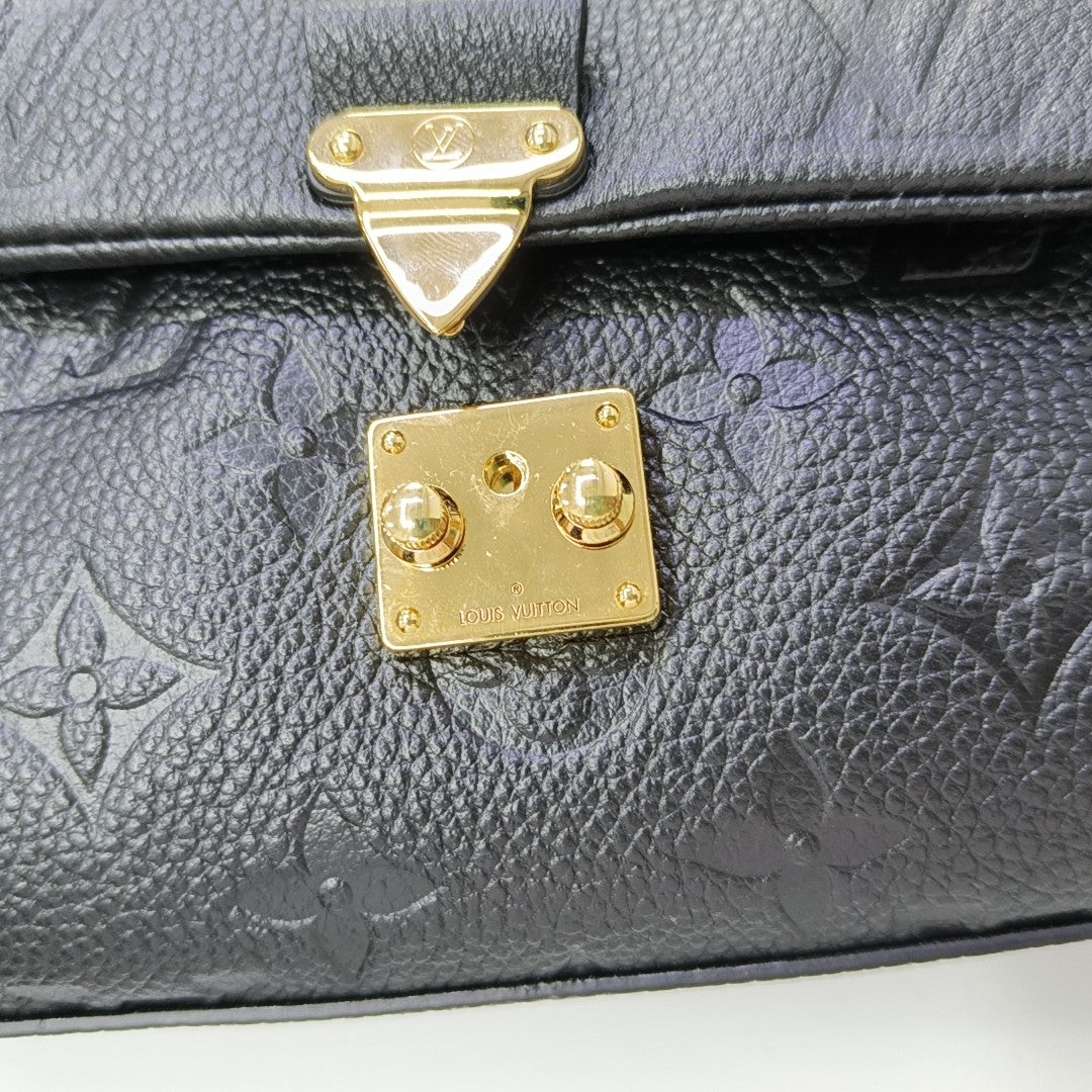 NANO MADELEINE Nano Monogram Calfskin Black