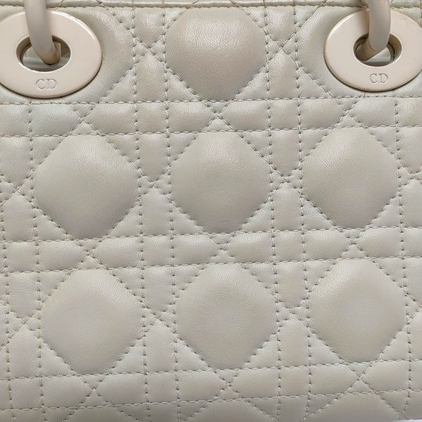 Authenticated pre-owned  Lady Dior Mini Cannage Calfskin White - Tote Bag at Looply