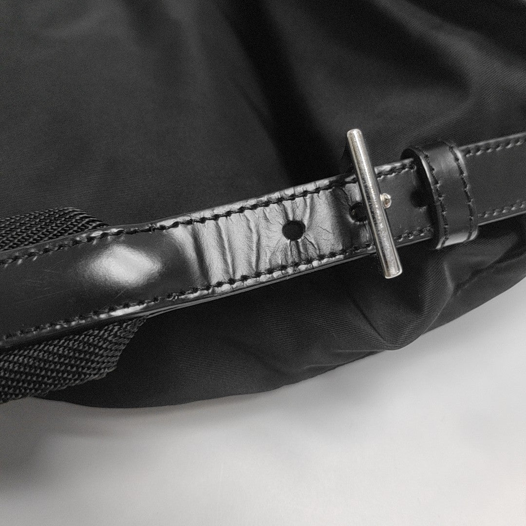Vela Small Nylon Black