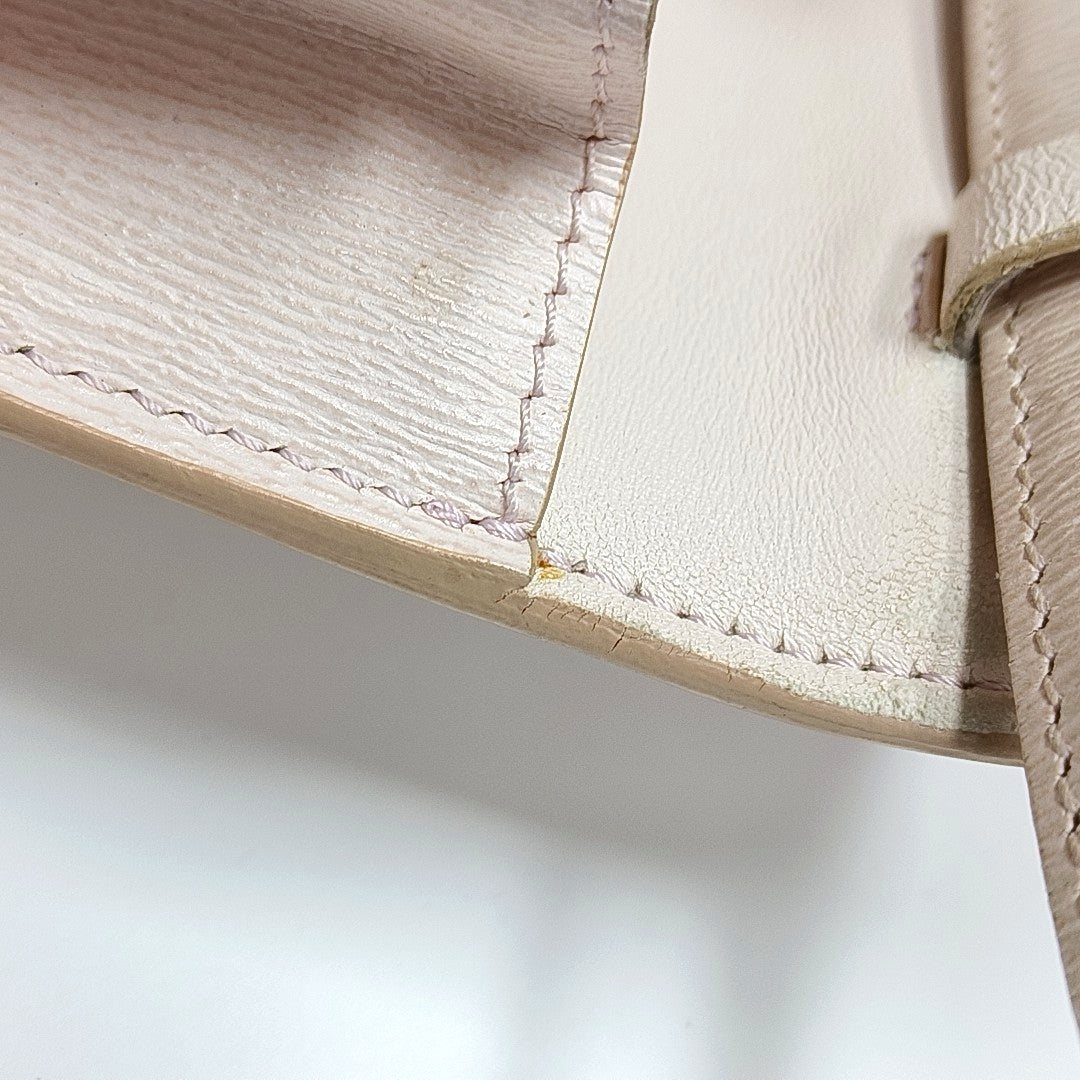 Authenticated pre-owned  CLASSIC BOX Mini Calfskin Pink - Crossbody Bag at Looply