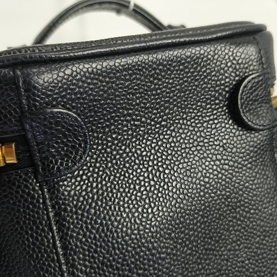 VINTAGE COSMETIC BAGS Grained Calfskin Black