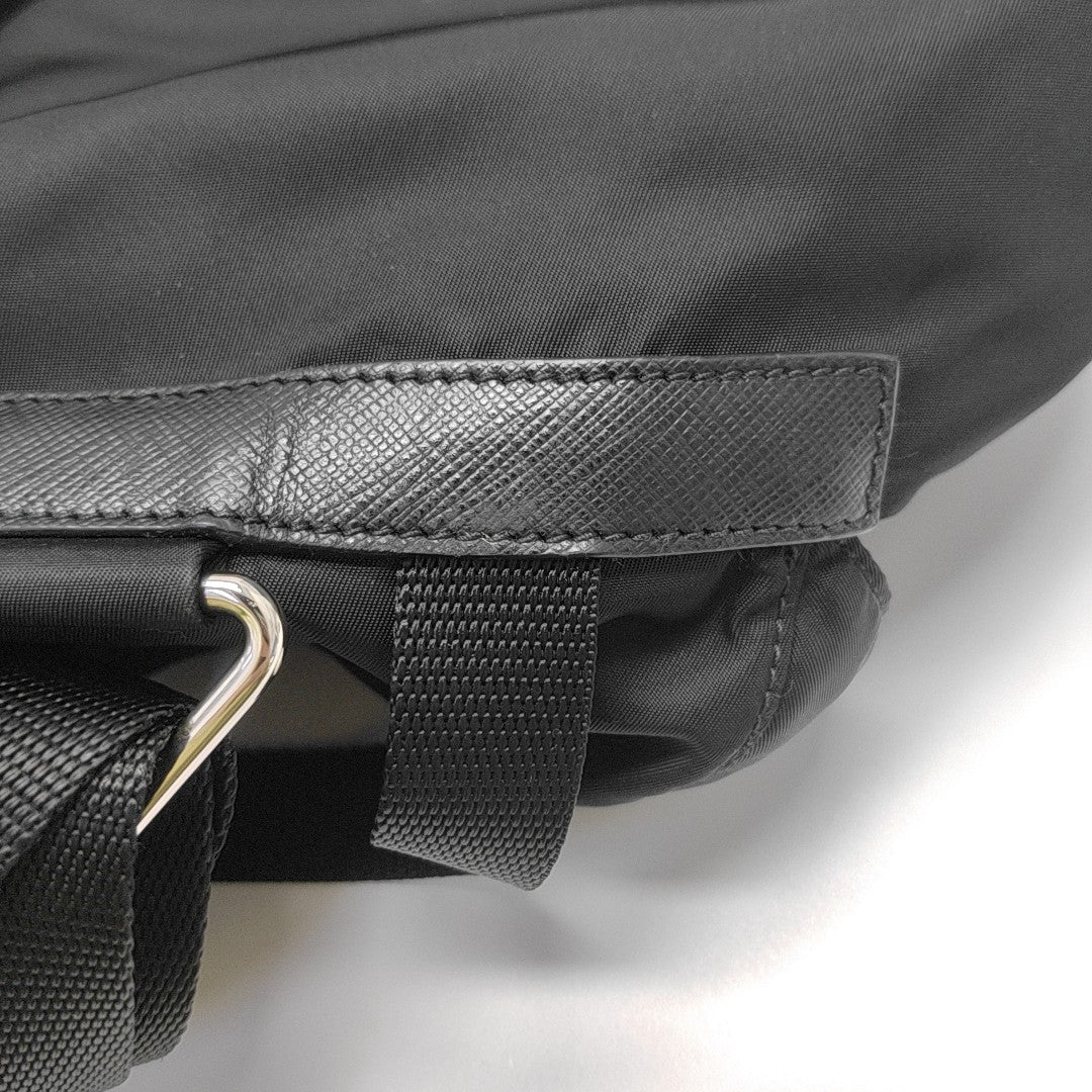 Re-Nylon Medium Nylon Black