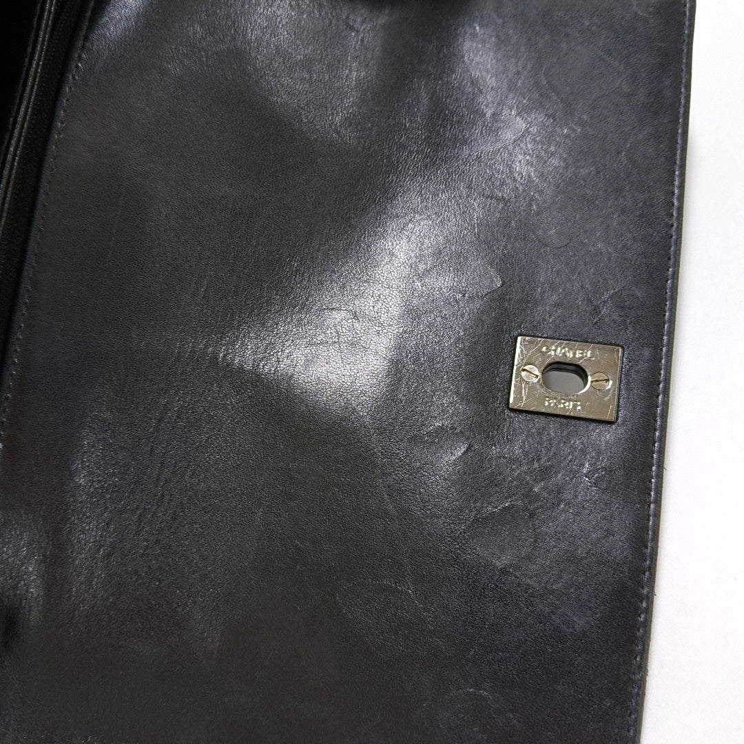 Quilted Patent Leather Black
