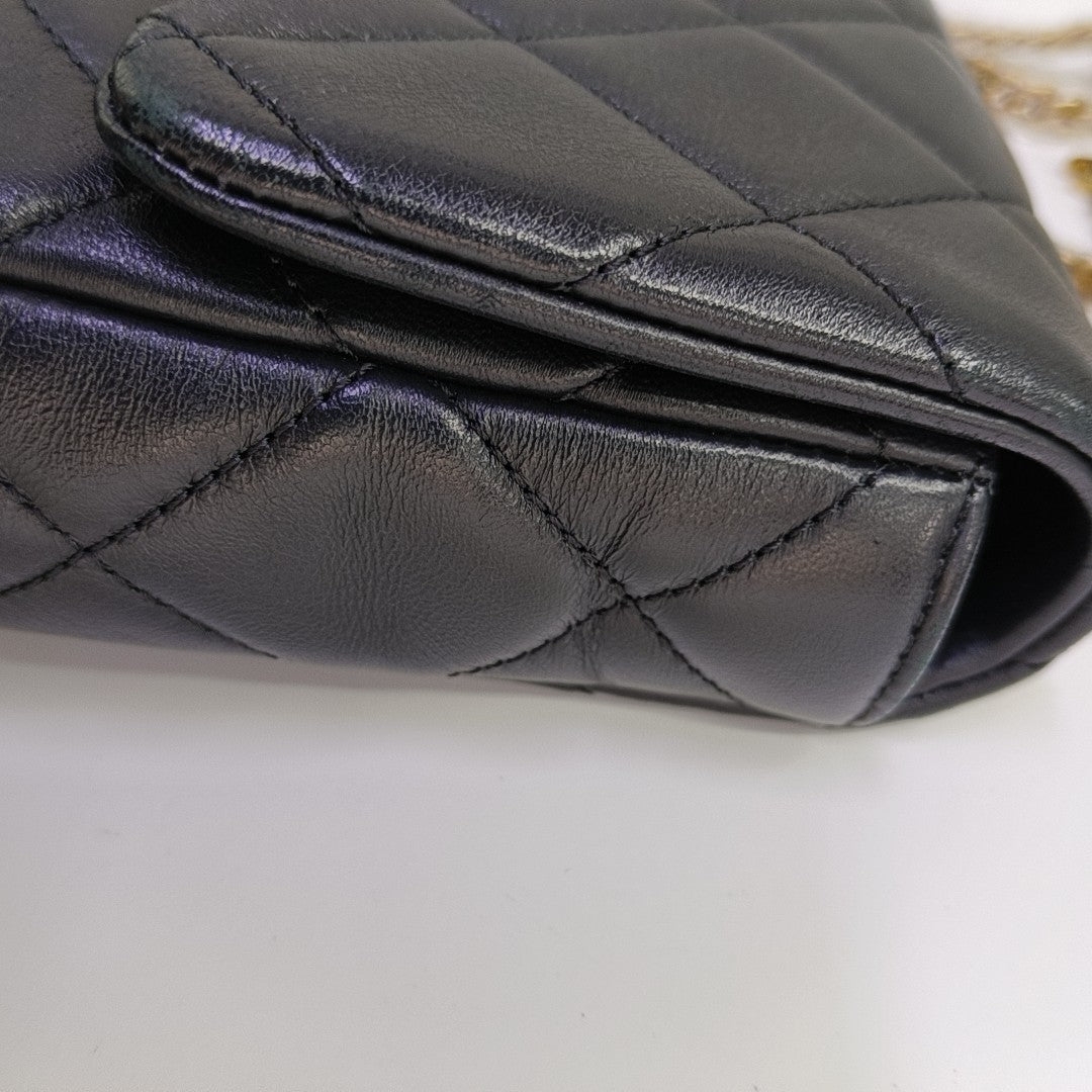 CLASSIC FLAP Mini Quilted Lambskin Black