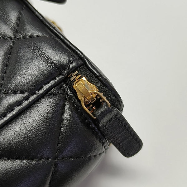VANITY CASE Mini Quilted Lambskin Black