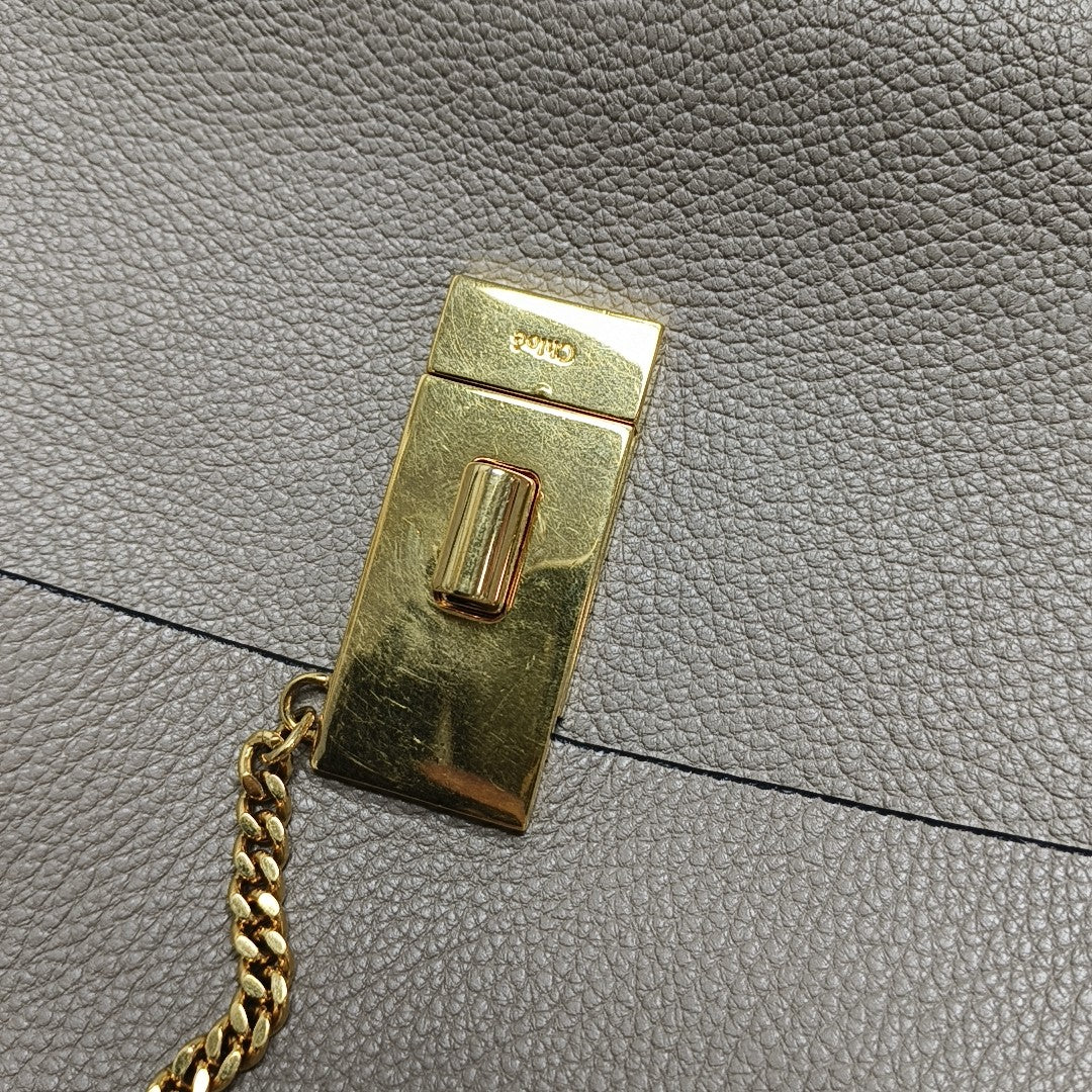 Drew Medium Calfskin Gray