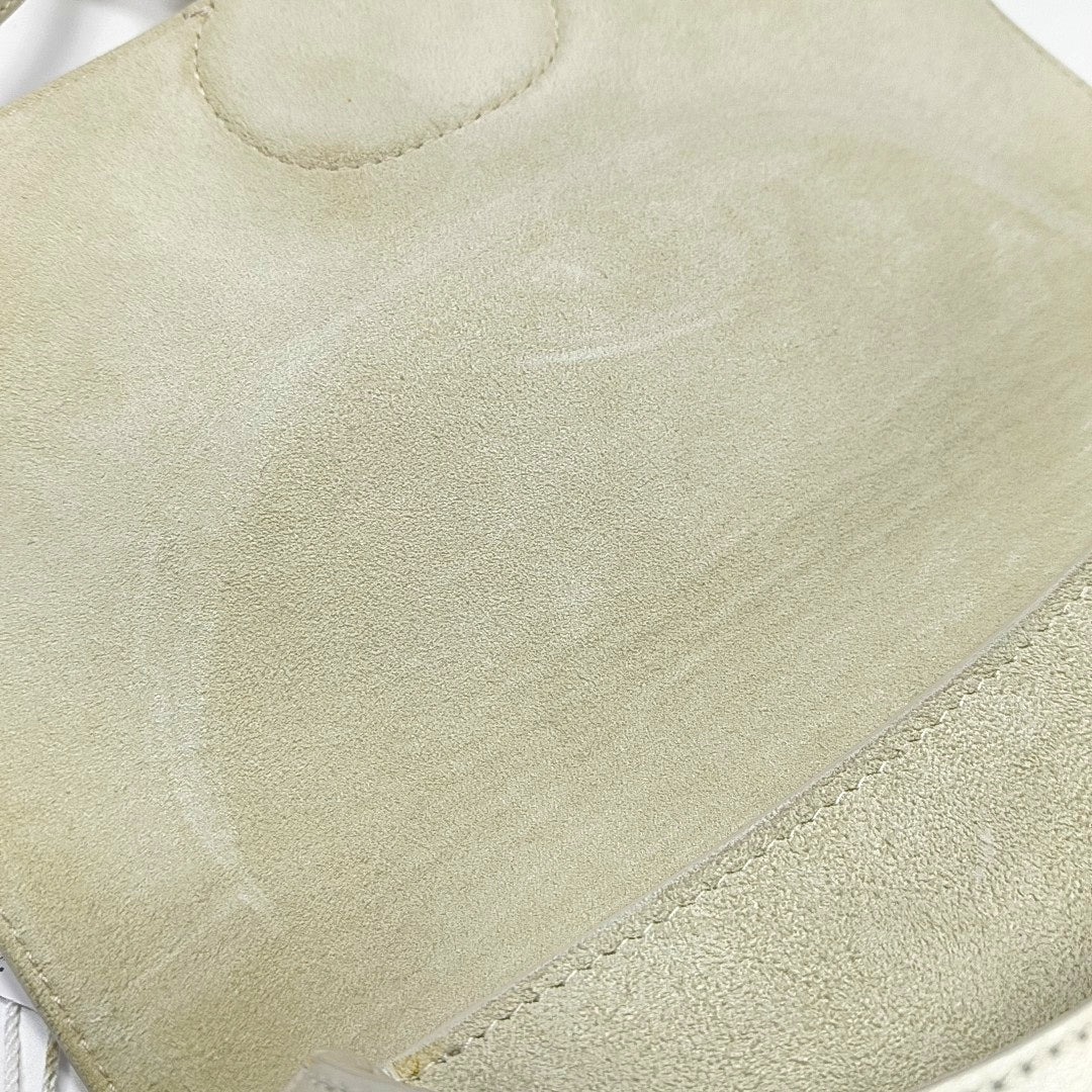 Authenticated pre-owned  Bobby Medium Calfskin White - Shoulder Bag at Looply