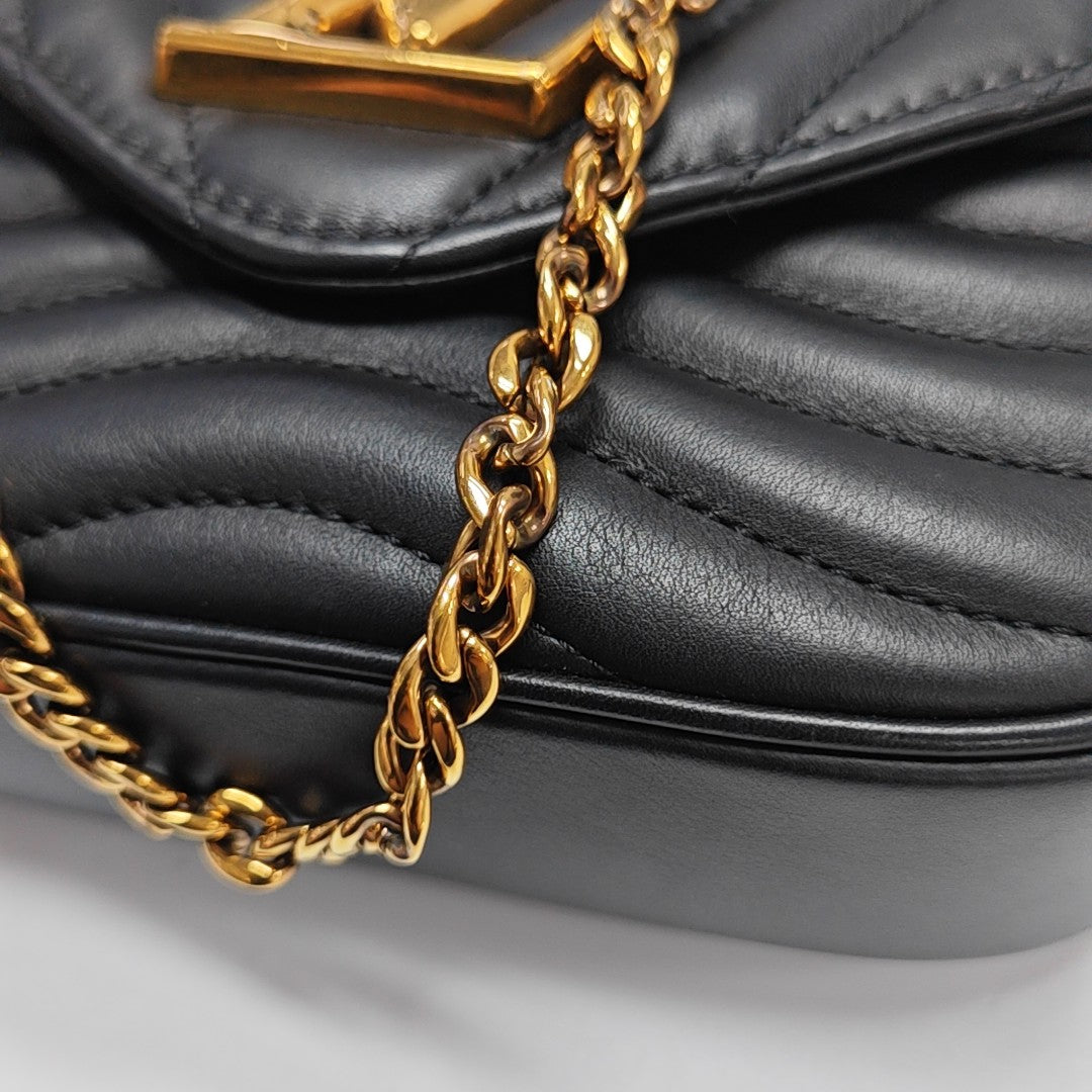 NEW WAVE Quilted Calfskin Black