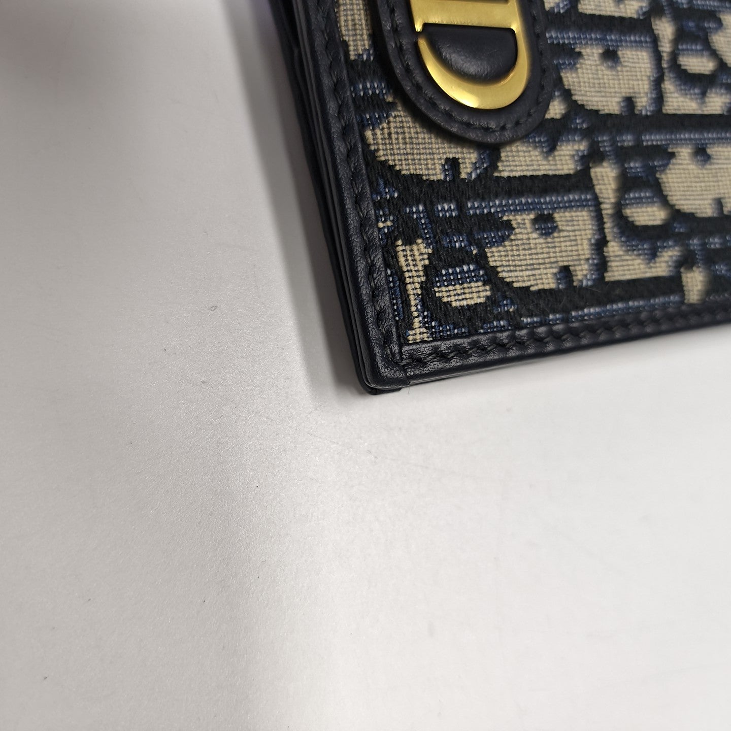 30 Montaigne Canvas Blue Wallet