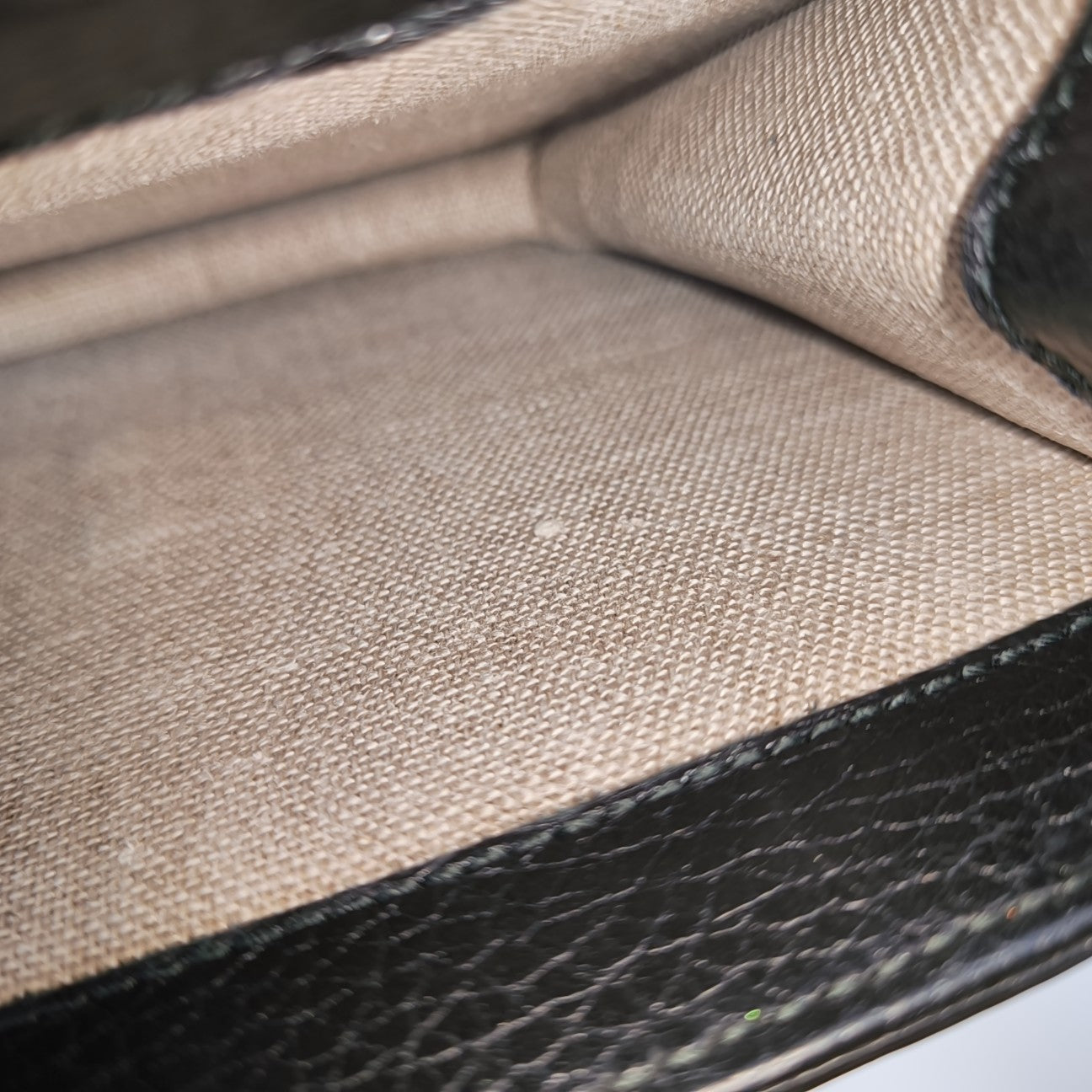 Interlocking G Small Calfskin Black