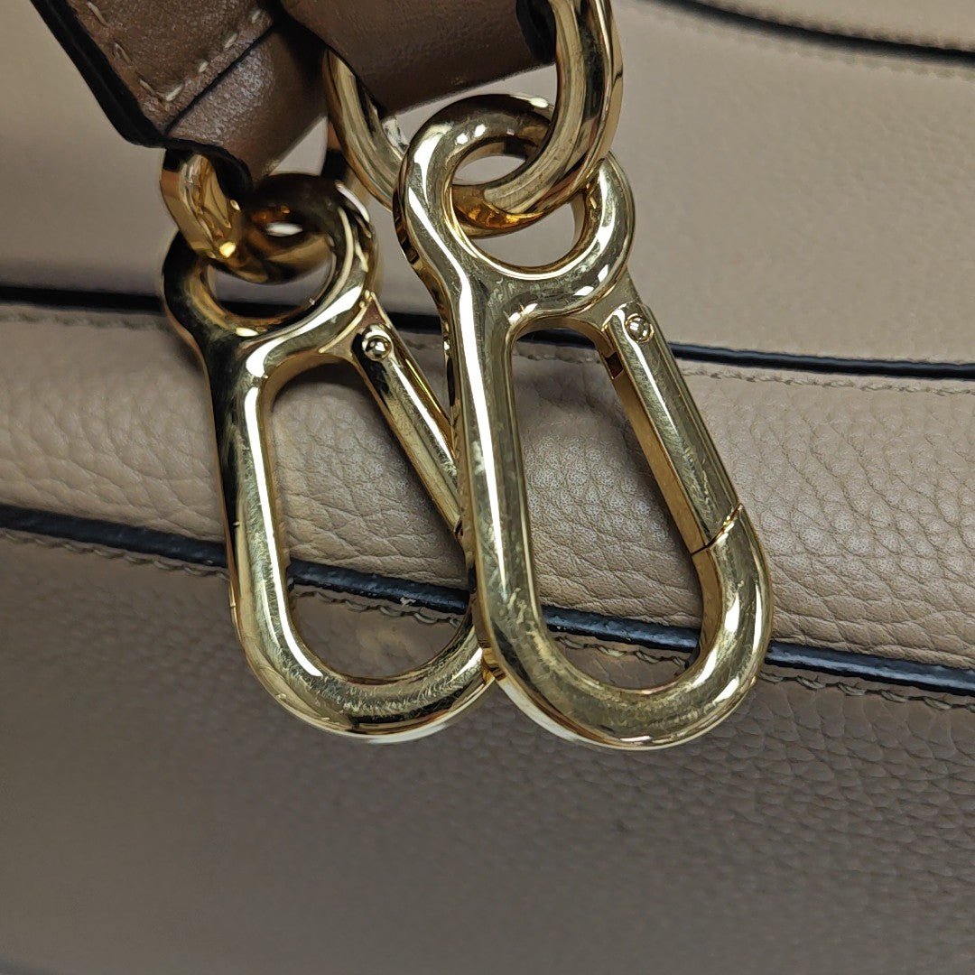 Puzzle Medium Calfskin Beige