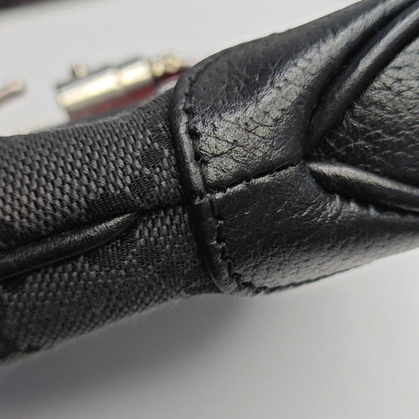 Canvas Black