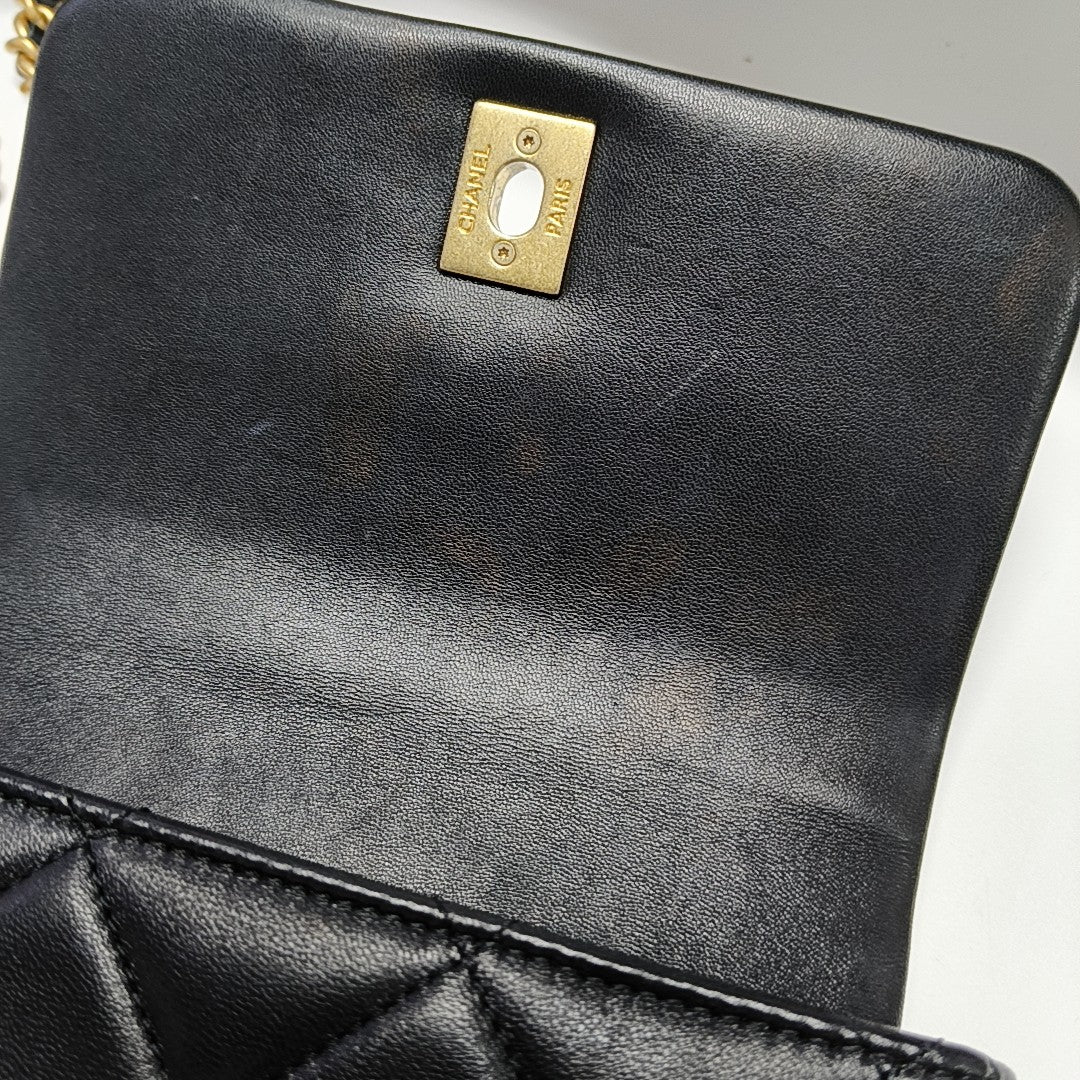 Quilted Lambskin Crossbody Bag Black