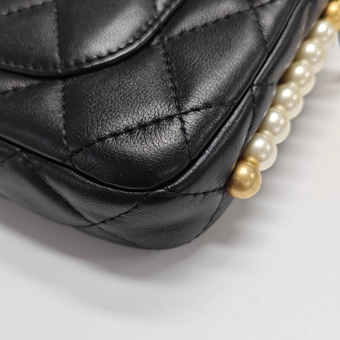 TRENDY CC Quilted Grained Calfskin Black