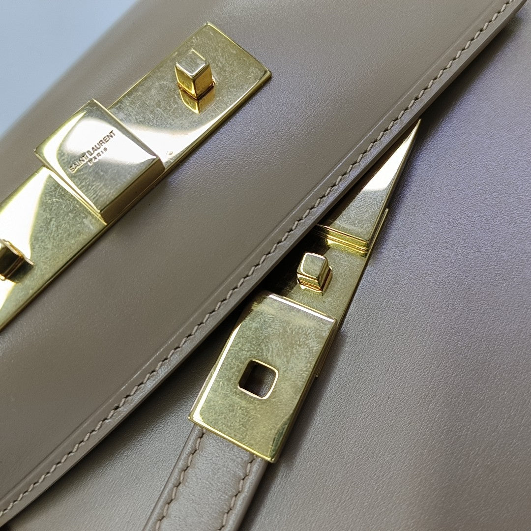MANHATTAN Small Calfskin Beige