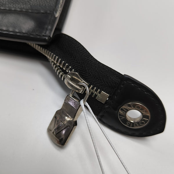 Pochette Voyag GM Damier Graphite Coated Canvas Gray