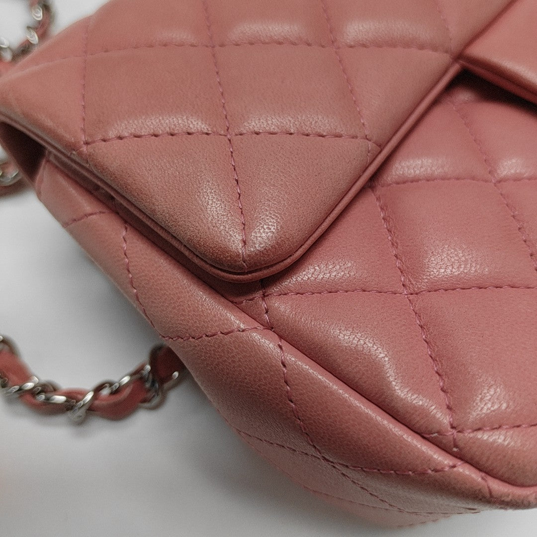 CLASSIC FLAP Mini Quilted Grained Calfskin Pink