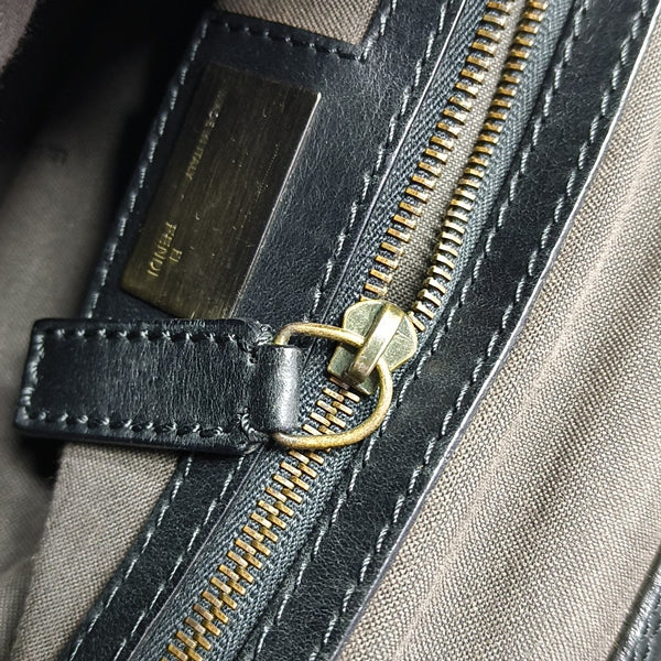 Magic Velvet Black