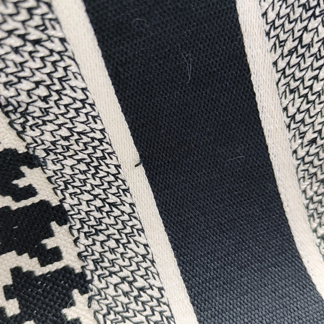 Book Tote Medium Fabric Black