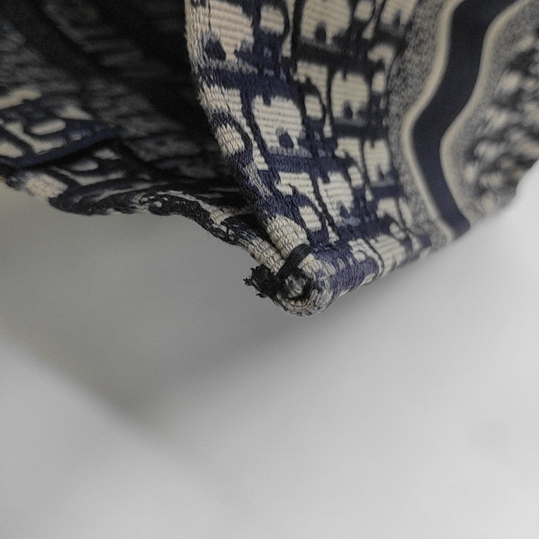 Book Tote Medium Oblique Canvas Blue