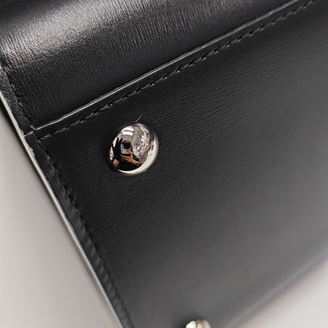 Brillant Medium Calfskin Black