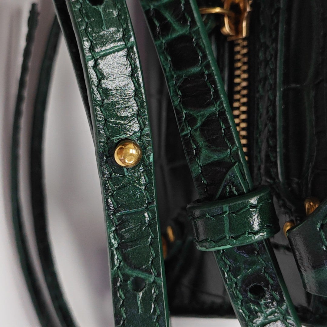 Neo Classic Nano Calfskin Green