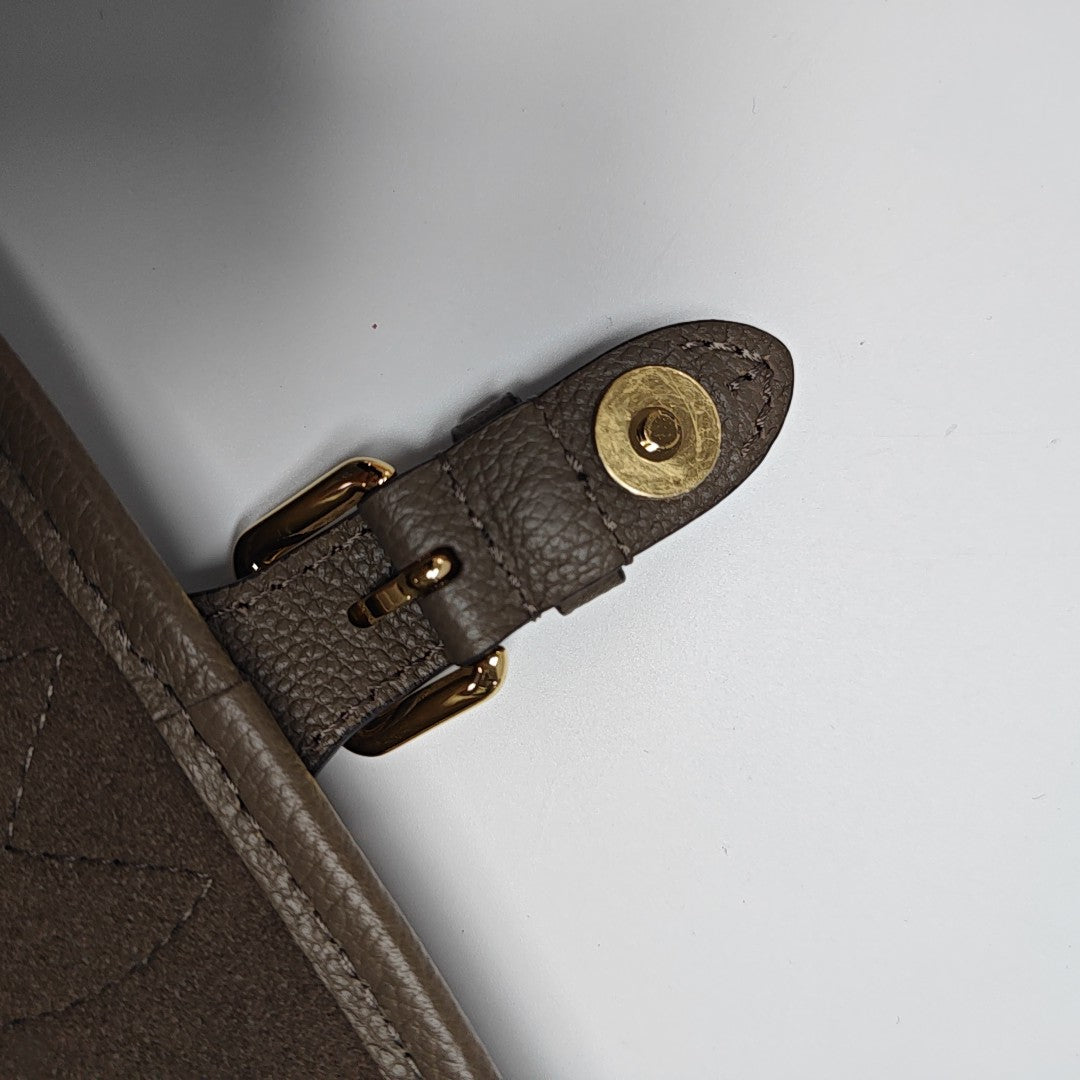 DIANE Monogram Calfskin Gray