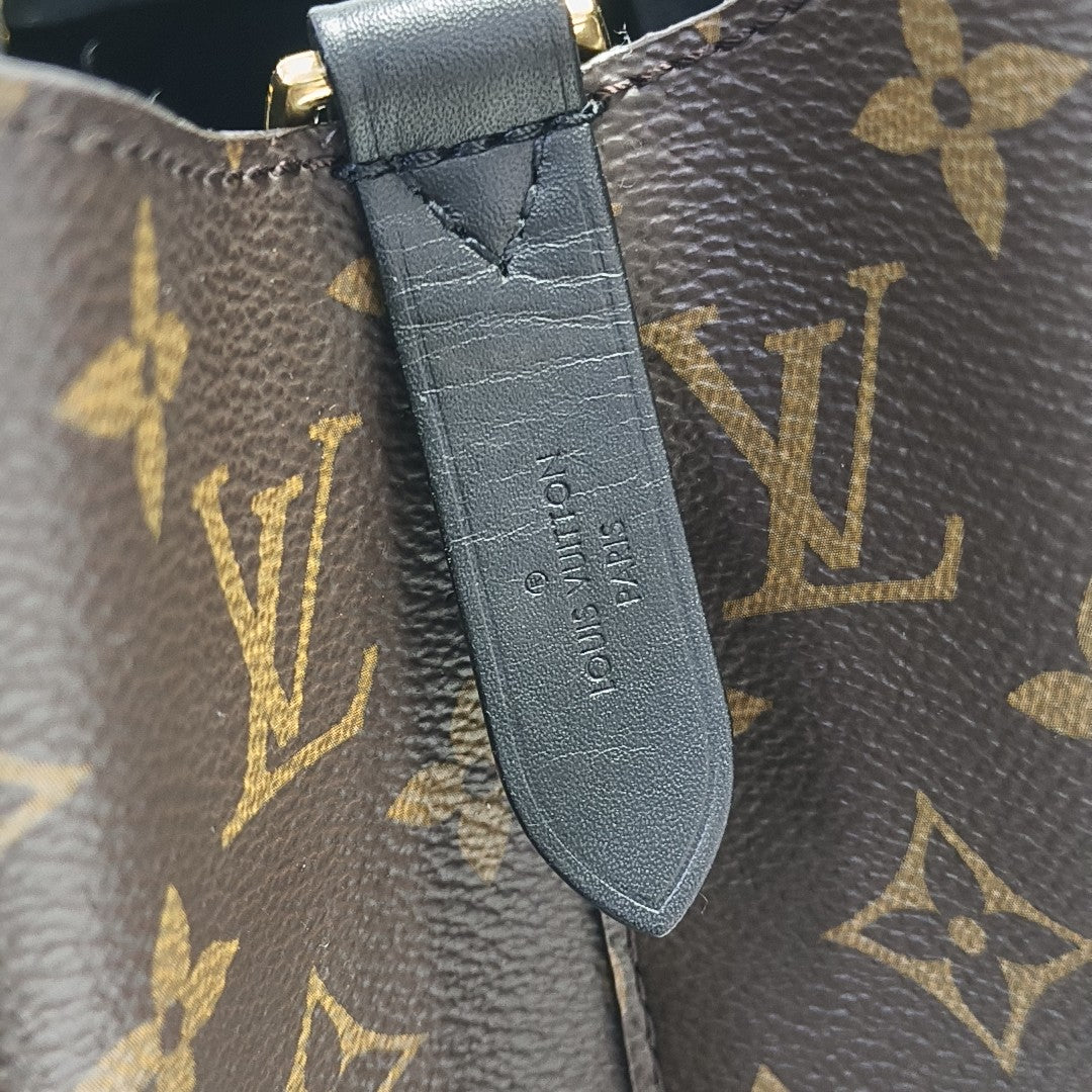 NÉONOÉ MM Monogram Coated Canvas Brown