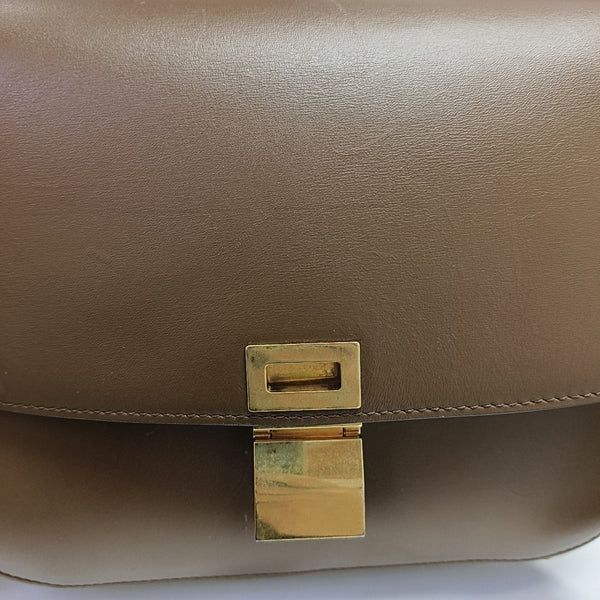 CLASSIC BOX Medium Calfskin Brown