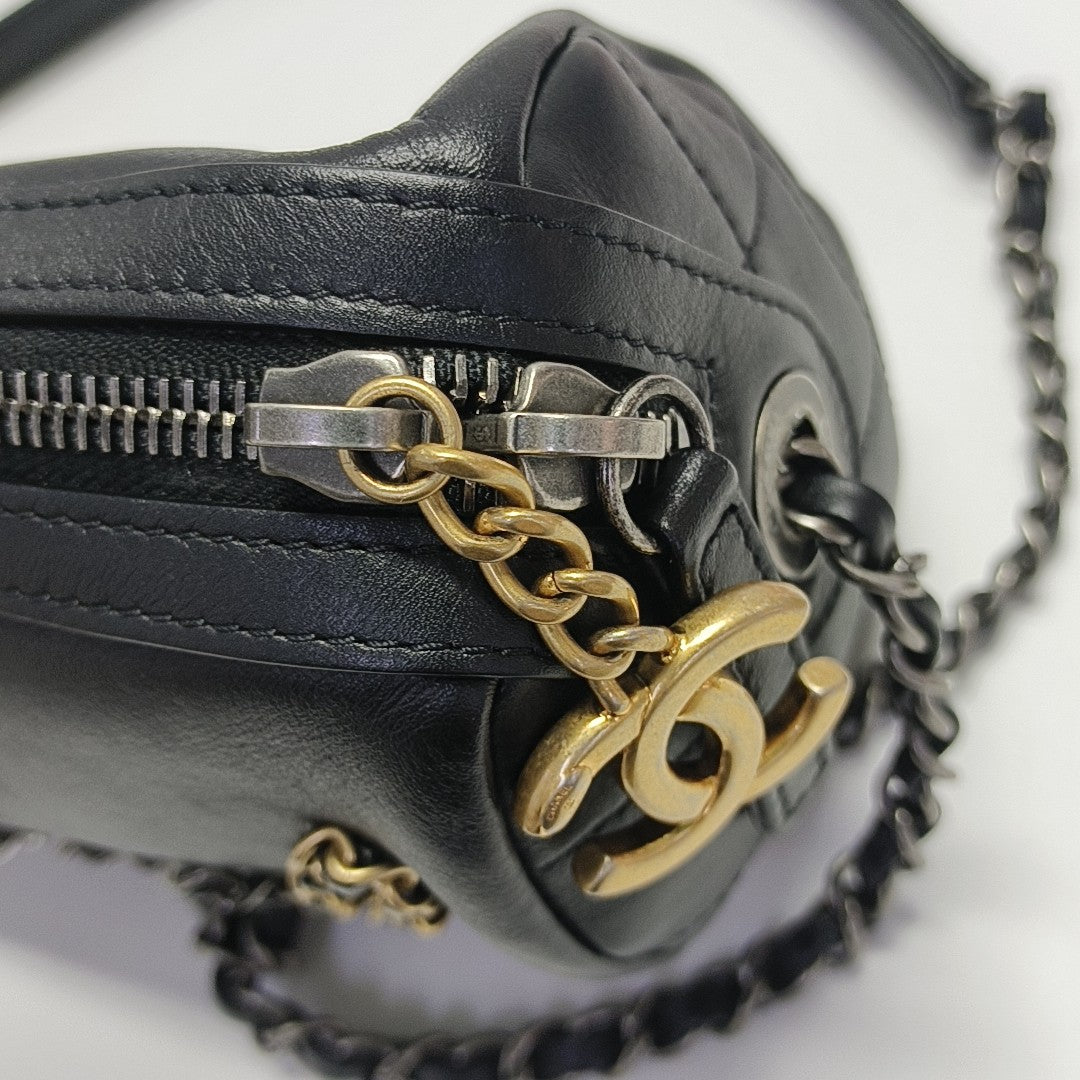 Quilted Calfskin Shoulder Bag Black