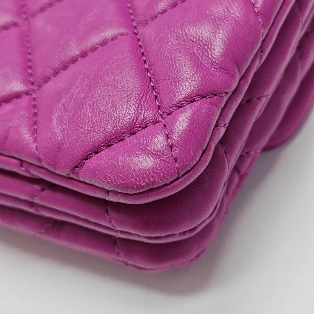 Authenticated pre-owned  CLASSIC FLAP Quilted Lambskin Purple - Shoulder Bag at Looply