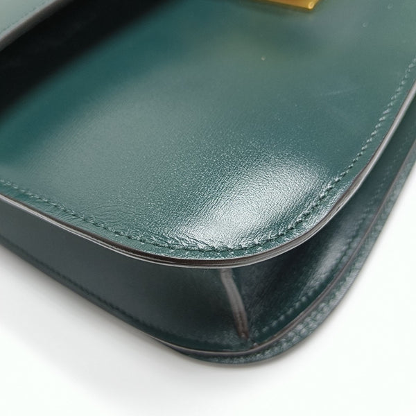 CLASSIC BOX Medium Calfskin Green