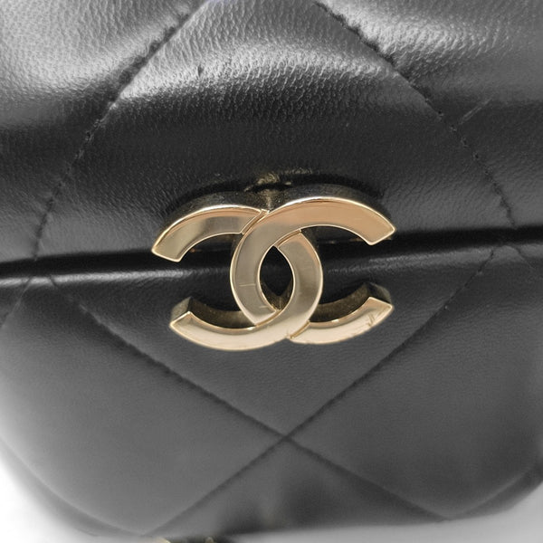 VANITY CASE Small Quilted Lambskin Black