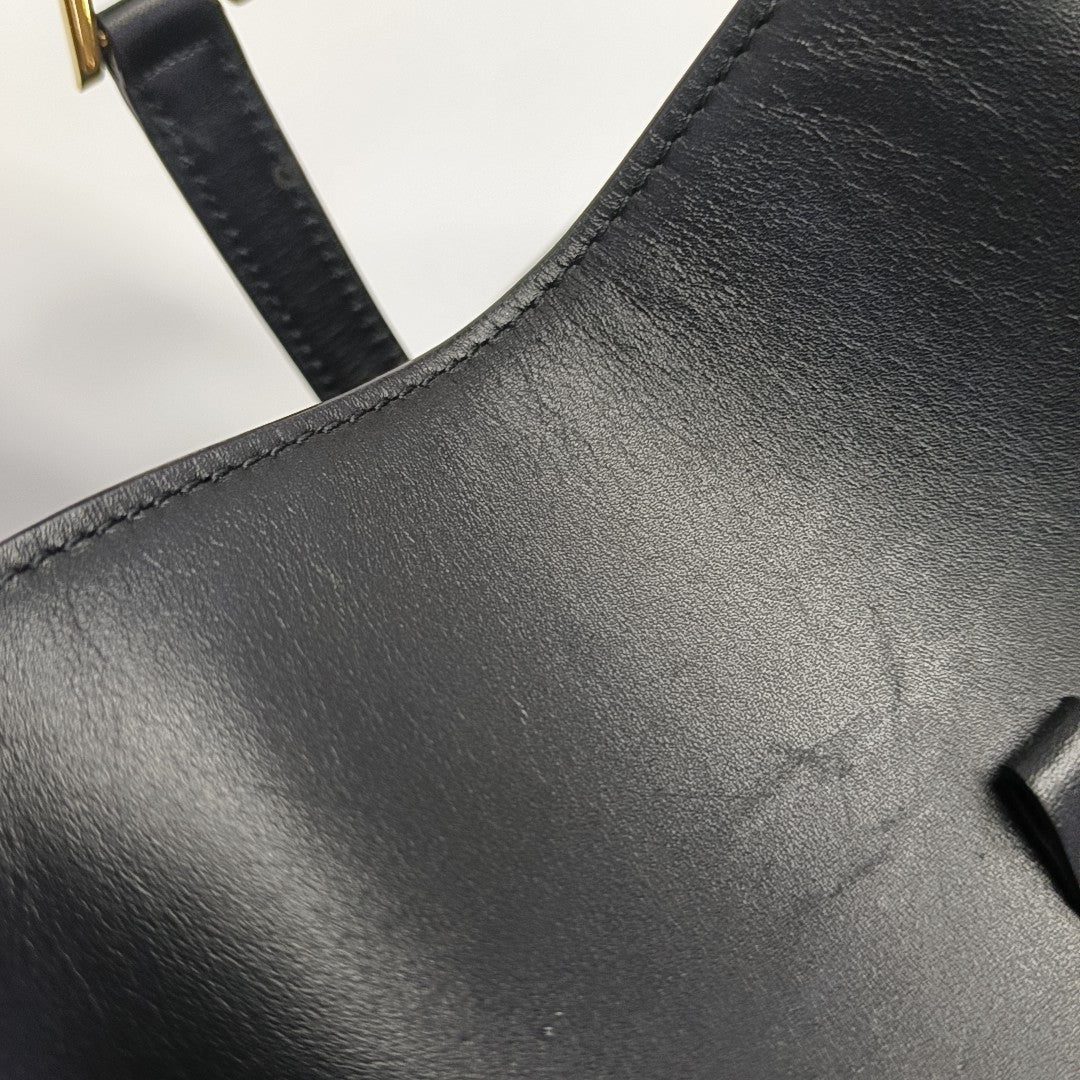 LE 37 Small Calfskin Black