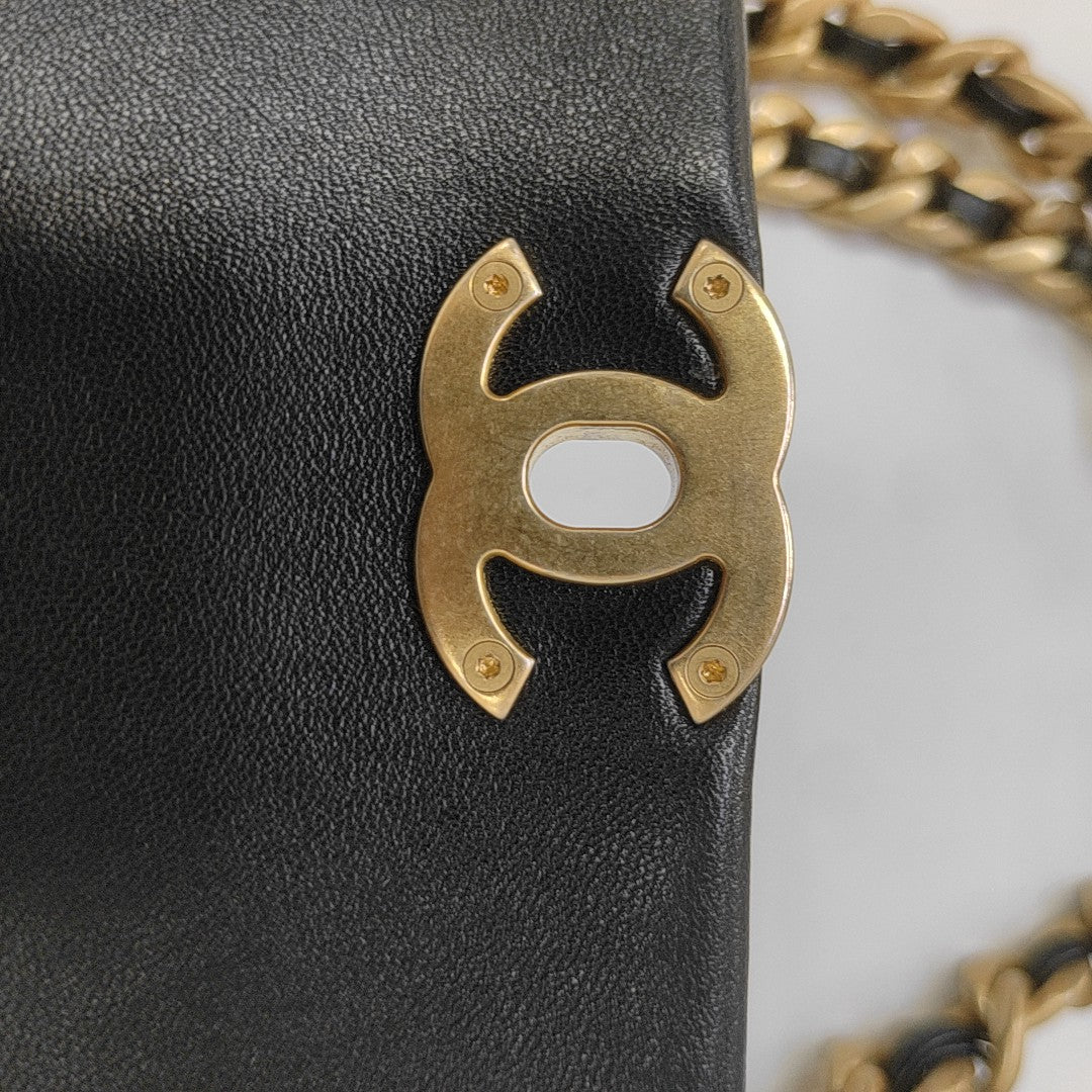 TWO TONE CHAIN HANDLE Quilted Calfskin Black