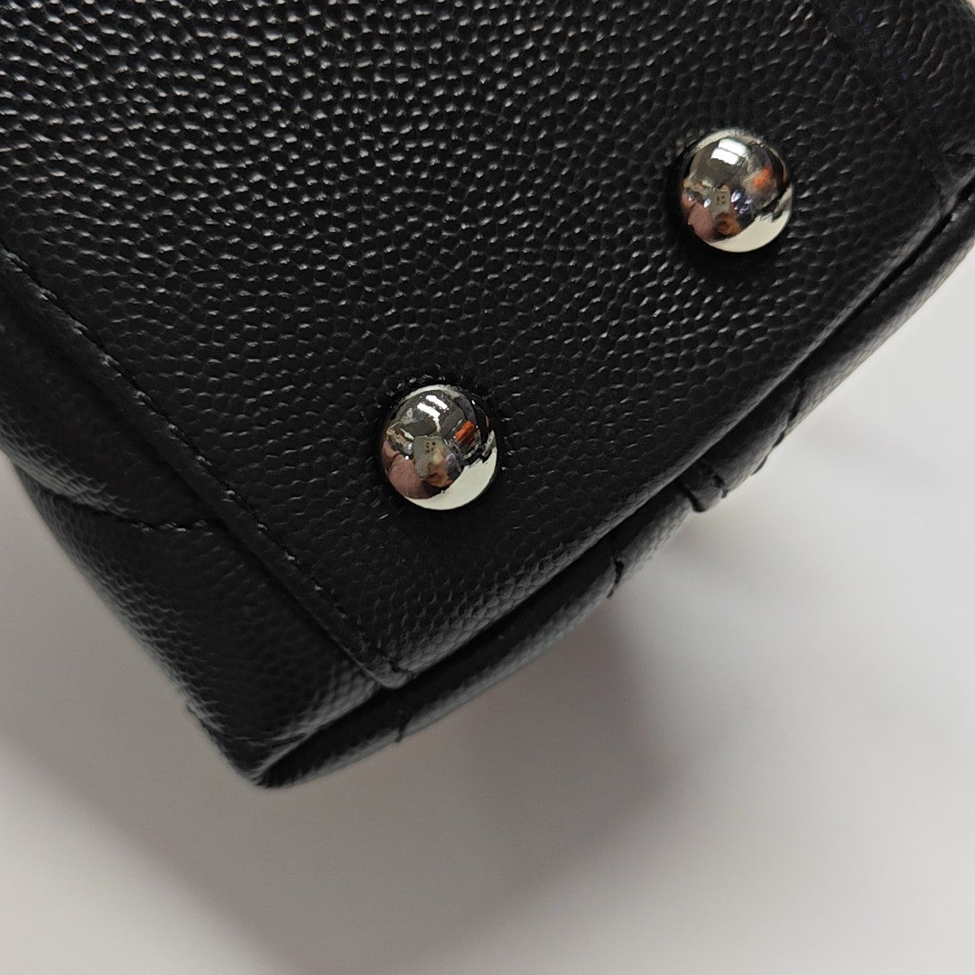 COCO HANDLE Small Chevron Grained Calfskin Black