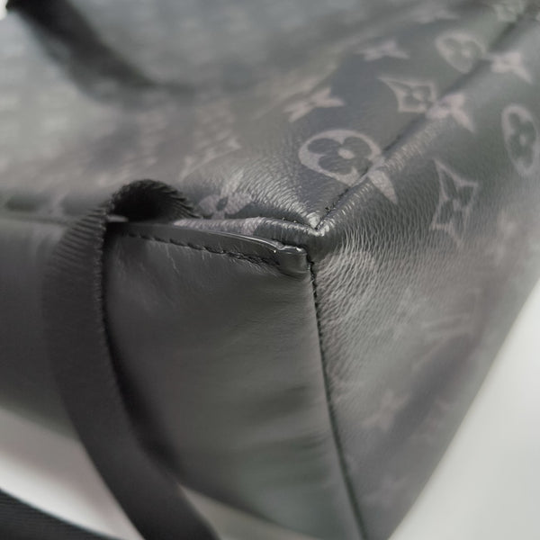 DISCOVERY MM Monogram Coated Canvas Black