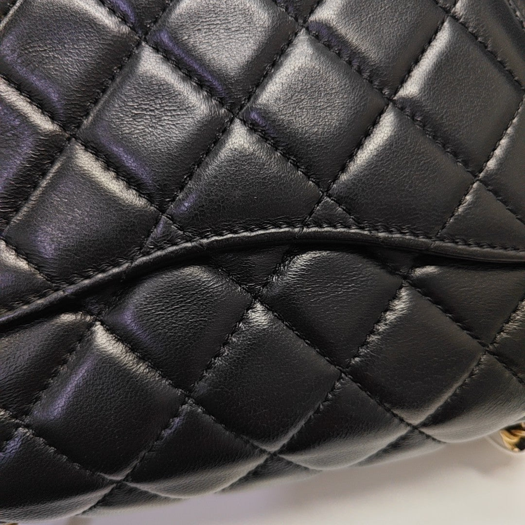 CLASSIC FLAP Mini Quilted Lambskin Black