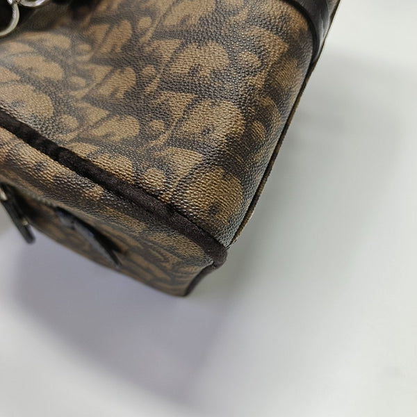 Oblique Coated Canvas Brown