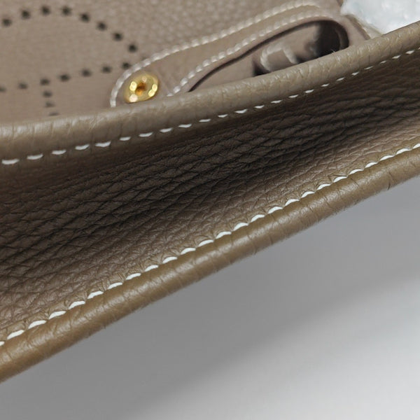 Authenticated pre-owned  Evelyne TPM Clemence Grey - Shoulder Bag at Looply