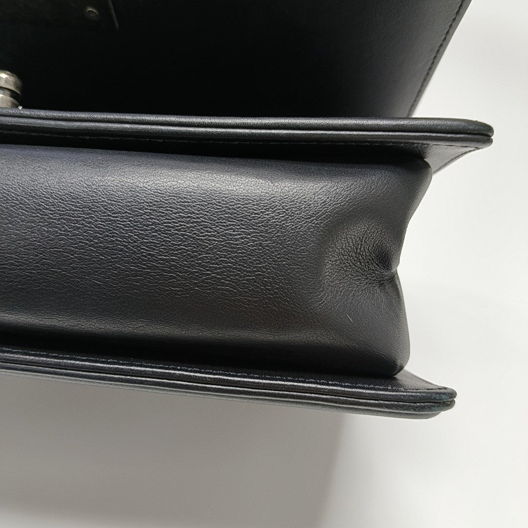 BOY CHANEL Medium Calfskin Black