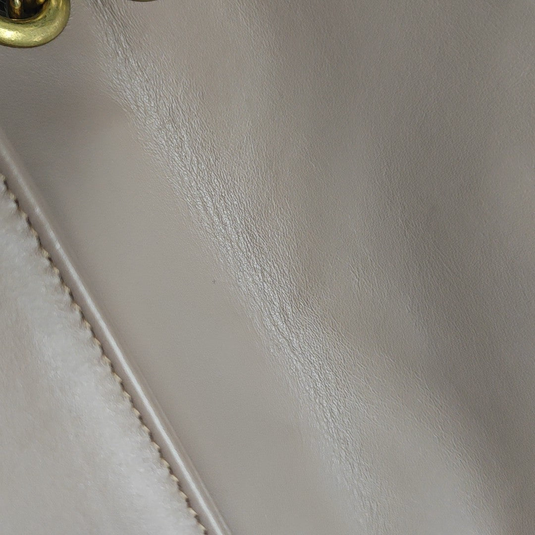 GG Marmont Medium Quilted Calfskin Beige