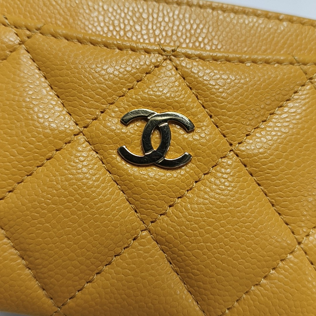 Quilted Grained Calfskin Card Holder Yellow
