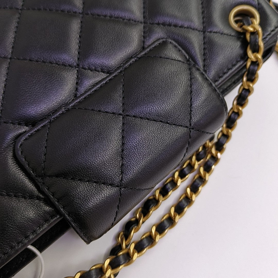 Quilted Lambskin Shoulder Bag Black