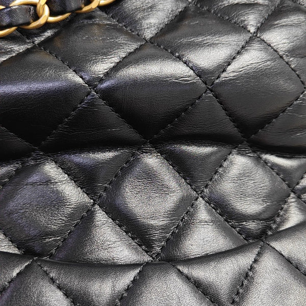 CLASSIC FLAP Medium Quilted Calfskin Black