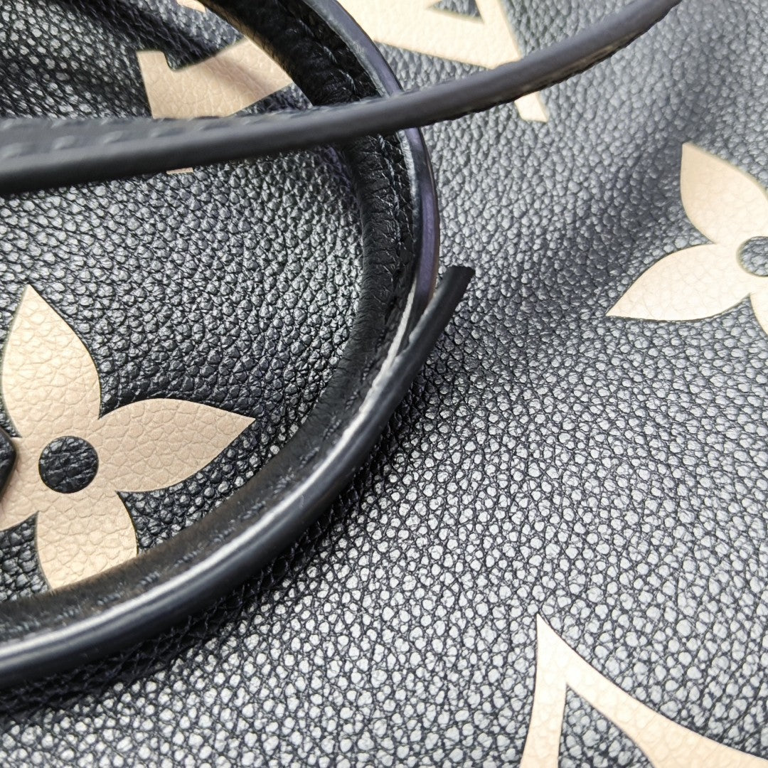 ONTHEGO MM Monogram Calfskin Black