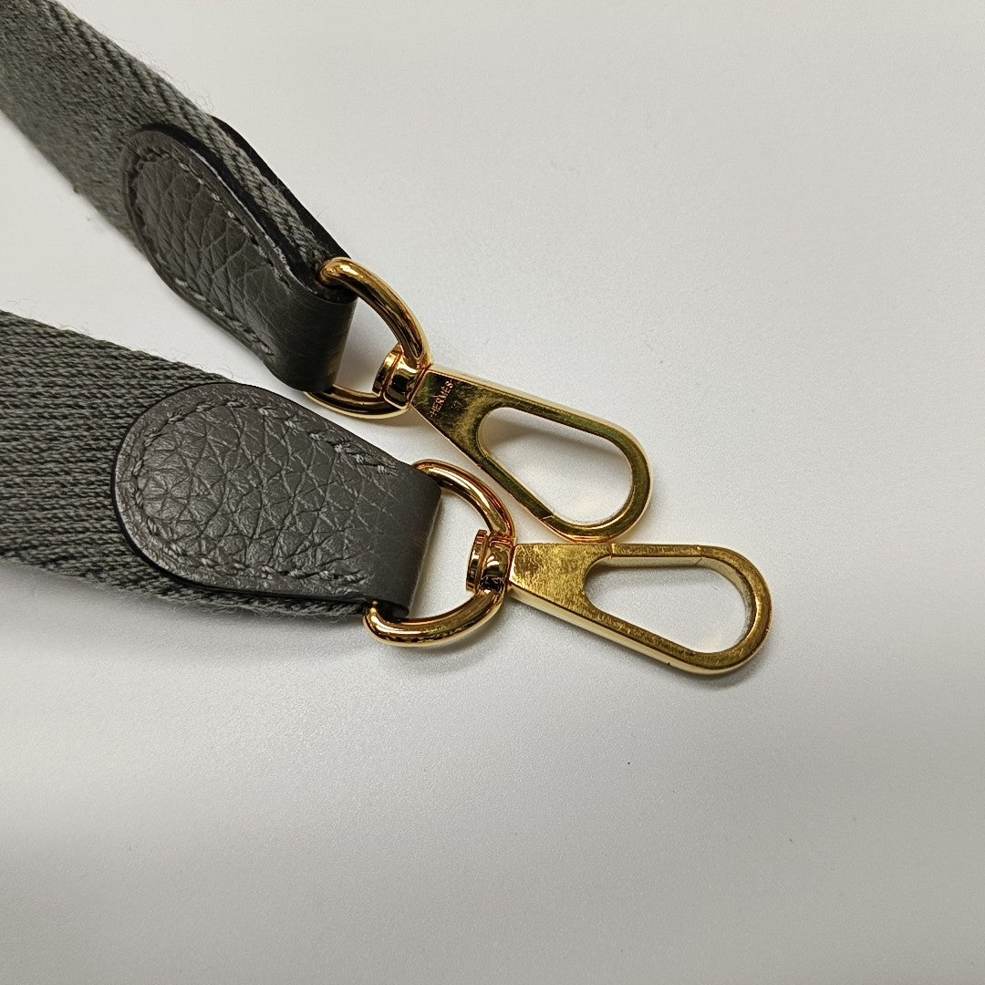 Authenticated pre-owned  Evelyne TGM Clemence Grey - Shoulder Bag at Looply