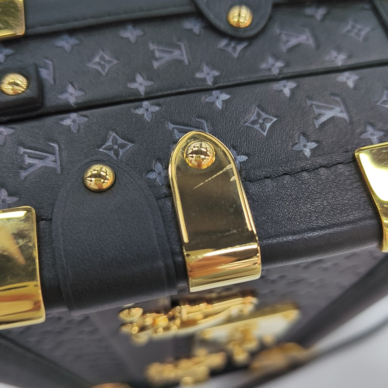 PETITE MALLE Calfskin Black