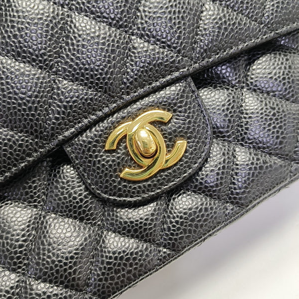 CLASSIC FLAP Medium Quilted Grained Calfskin Black